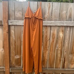 Wide leg loosefitting jumpsuit